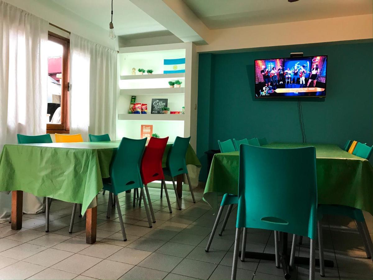 Hostel Punto Patagonico Neuquen Ngoại thất bức ảnh